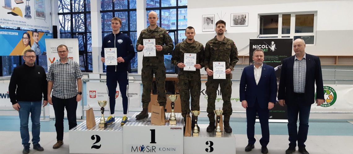 30 szabla mężczyzn